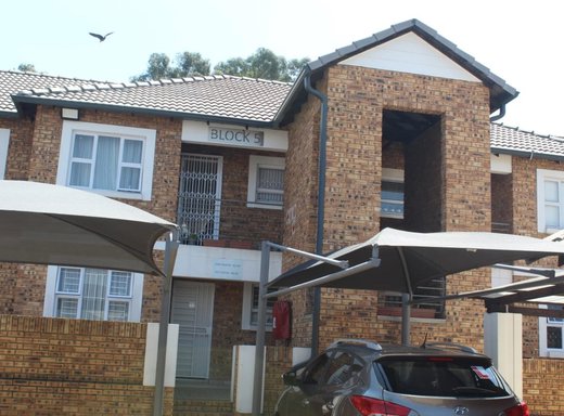 3 Schlafzimmer Wohnung zum Kauf in Elandsfontein
