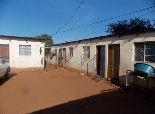 18 Schlafzimmer Gästehaus/B&B zum Kauf in Lebowakgomo