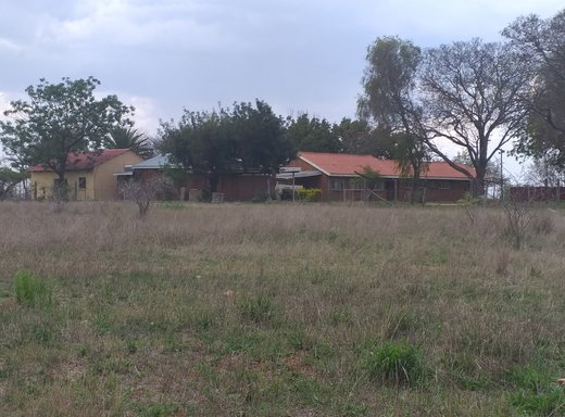3 Schlafzimmer Farm zur Miete in Polokwane Rural