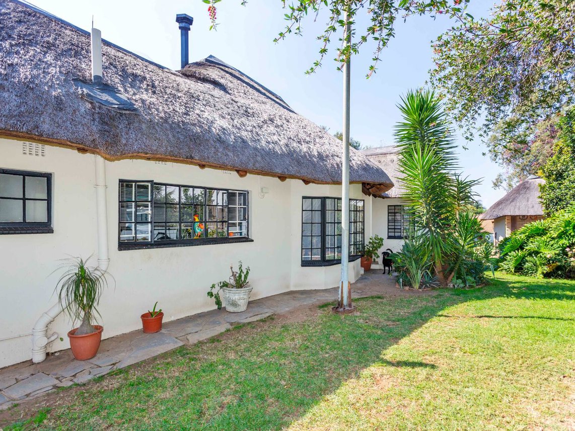 3 Bedroom House For Sale in Johannesburg North