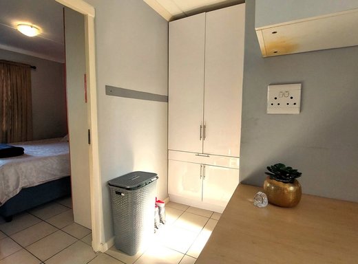 1 Schlafzimmer Etagenwohnung zum Kauf in Maitland