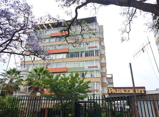 2 Schlafzimmer Wohnung zum Kauf in Pretoria Central