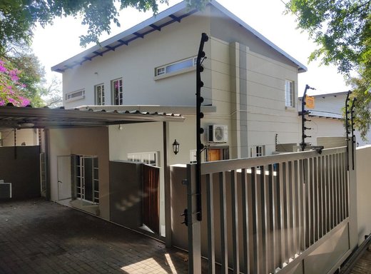 3 Schlafzimmer Wohnung zum Kauf in Pretoria North