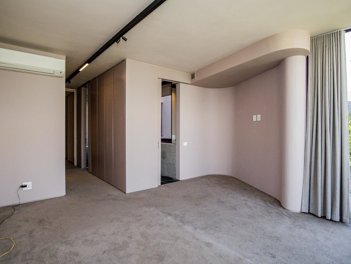 2 Bedroom Duplex For Sale in Fresnaye