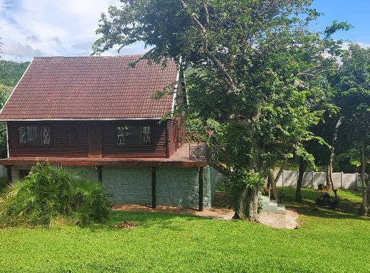 6 Schlafzimmer Haus zum Kauf in Umzumbe