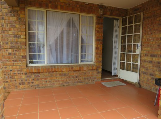 2 Schlafzimmer Einfamilienhaus zum Kauf in Highveld
