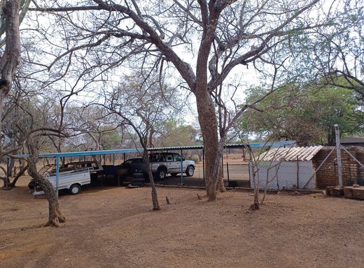 7 Schlafzimmer Kleinsiedlung zum Kauf in Mokopane Rural