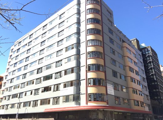 1 Schlafzimmer Etagenwohnung zur Miete in Johannesburg Central