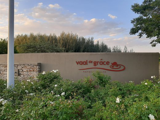 Grundstück zum Kauf in Vaal de Grace Golf Estate