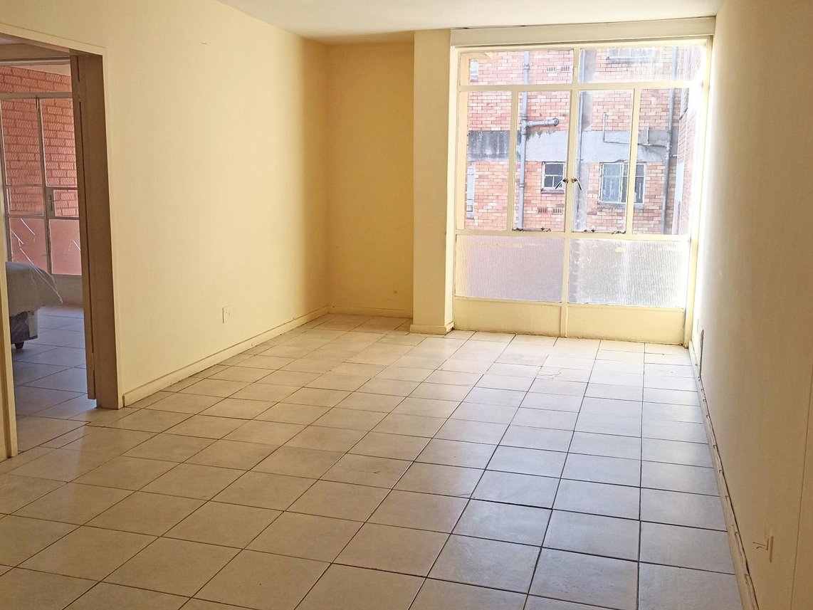 1 Bedroom Apartment For Sale in Yeoville