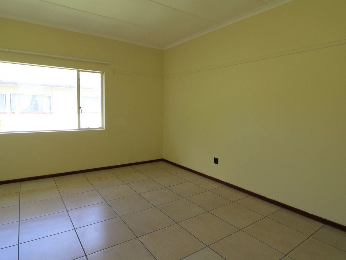 1 Bedroom Flat To Rent in Southernwood