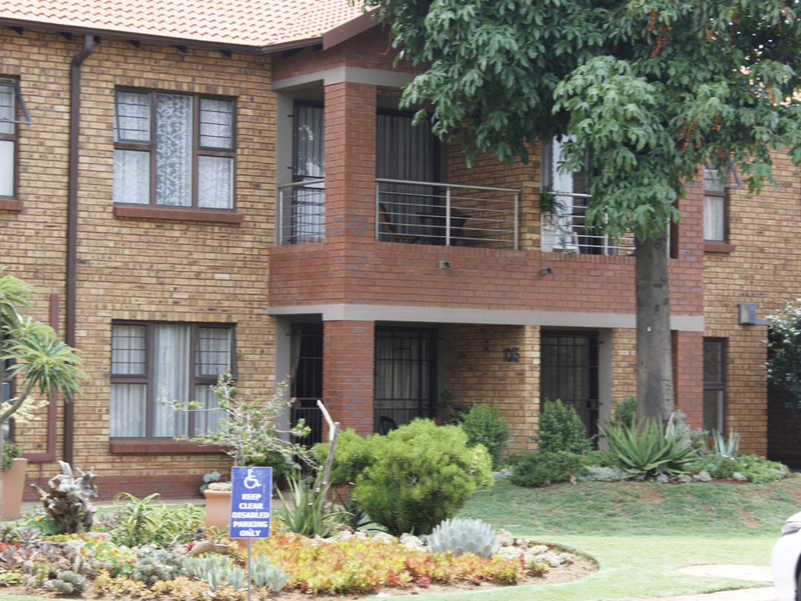 1 Bedroom Apartment To Rent in Willow Park Manor