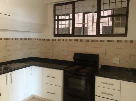 2 Schlafzimmer Wohnung zum Kauf in Umhlanga Central