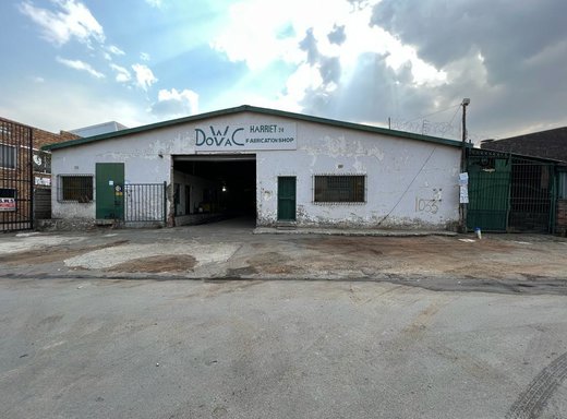 Lagerhalle zum Kauf in Driehoek
