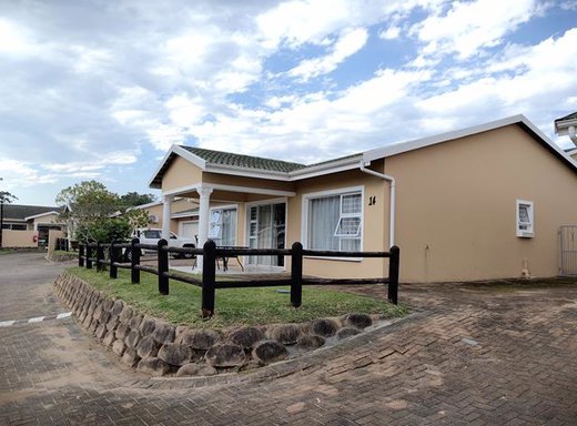 3 Schlafzimmer Einfamilienhaus zum Kauf in Uvongo