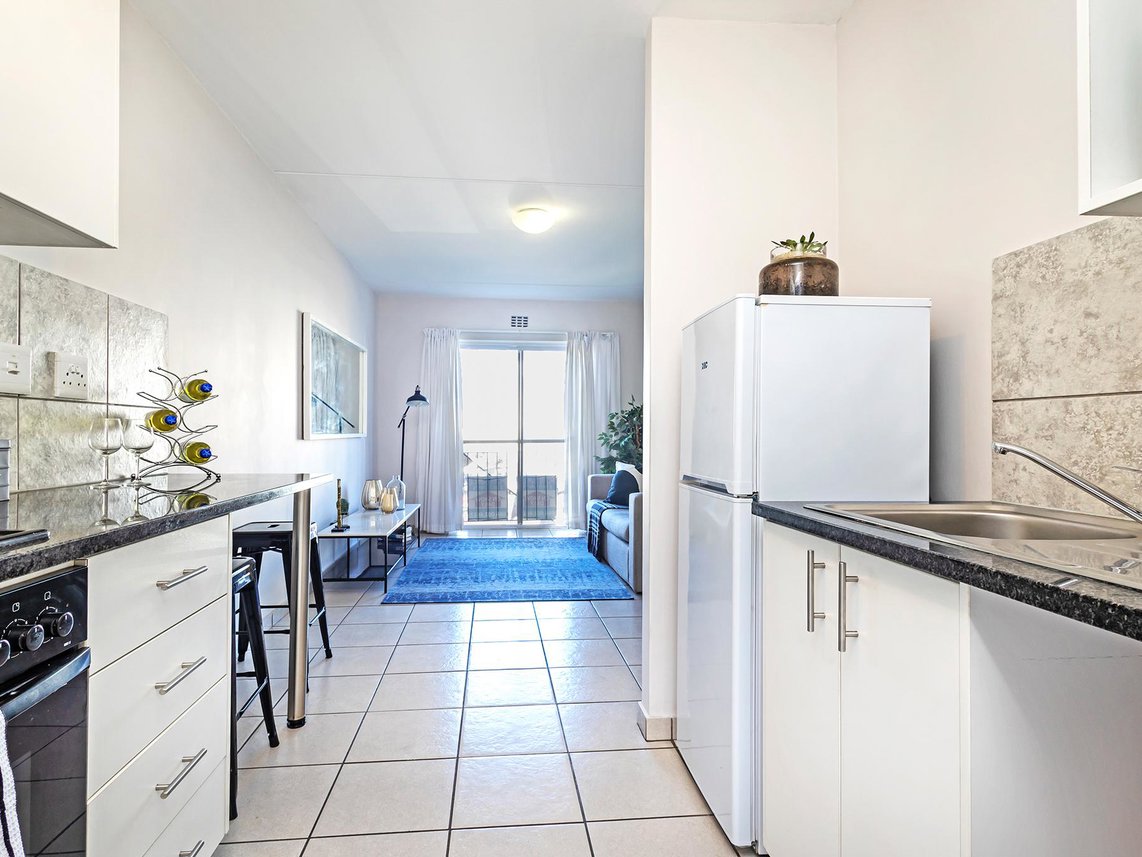2 Bedroom Apartment For Sale in Glenhaven