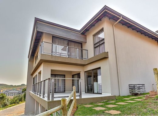4 Schlafzimmer Reihenhaus zum Kauf in Zimbali Estate