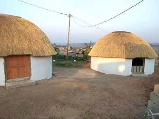 4 Schlafzimmer Garten Hütte/Cottage zum Kauf in Ngwelezana