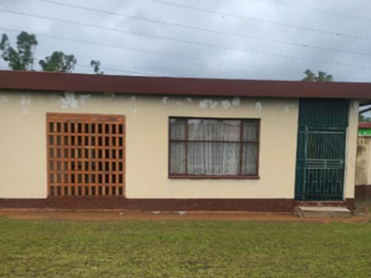 3 Schlafzimmer Haus zum Kauf in Ncandu Park