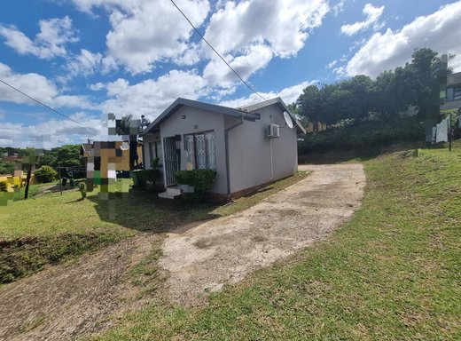 2 Schlafzimmer Haus zum Kauf in Ngwelezana