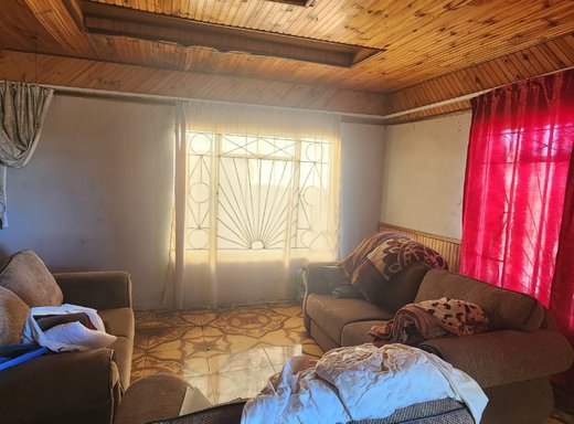 7 Schlafzimmer Haus zum Kauf in Ezibeleni