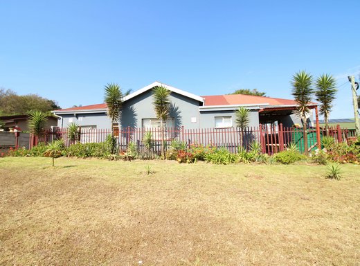 4 Schlafzimmer Haus zum Kauf in Piet Retief