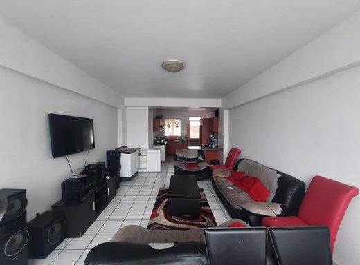 2 Schlafzimmer Etagenwohnung zum Kauf in Pietermaritzburg