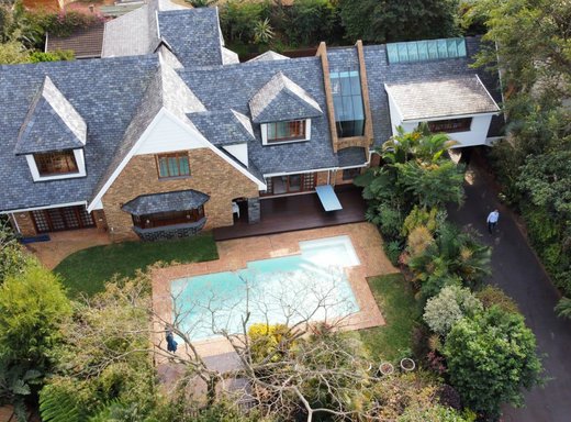 4 Schlafzimmer Haus zum Kauf in Durban North
