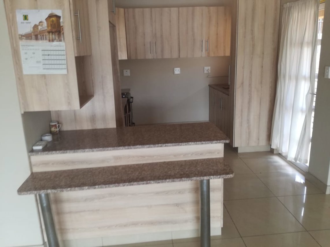 2 Bedroom Flat To Rent in Inanda