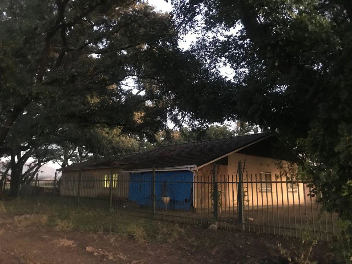 5 Bedroom Small Holding For Sale in Hartbeespoort Rural