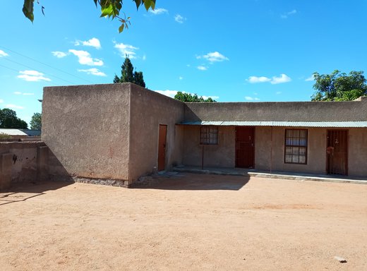 18 Schlafzimmer Haus zum Kauf in Kwamhlanga