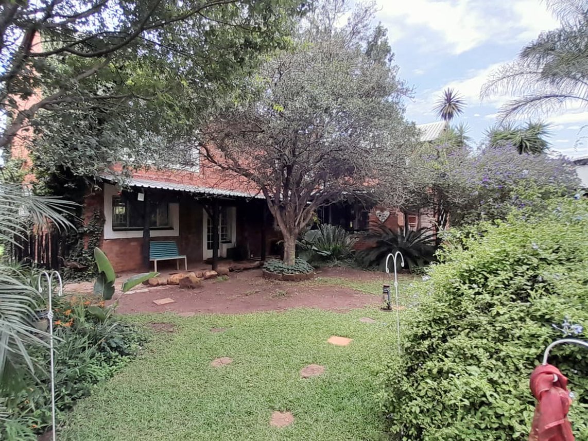 4 Bedroom Farm For Sale in The Orchards