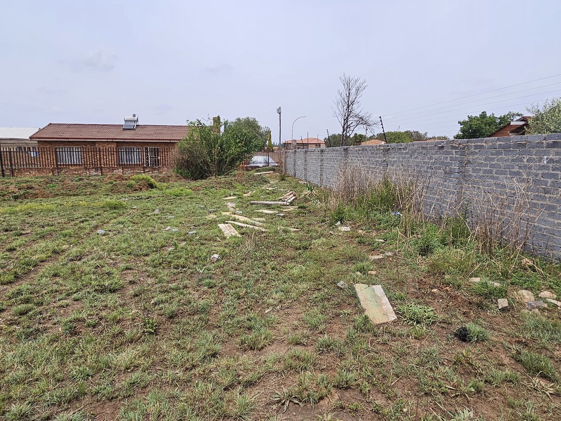 Vacant Land For Sale in Delmas