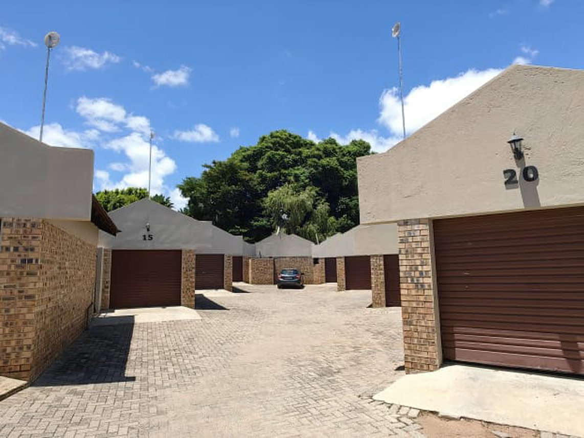 2 Bedroom Townhouse For Sale in Polokwane
