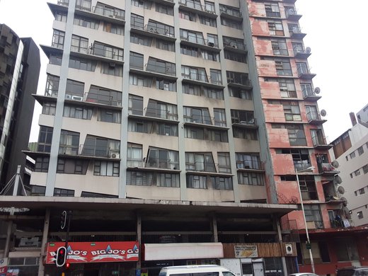 3 Schlafzimmer Duplex zum Kauf in Durban Central
