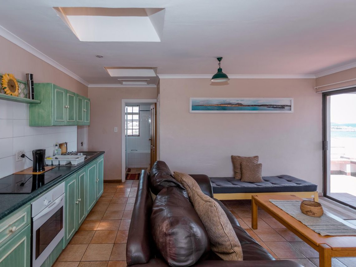 5 Bedroom House For Sale in Gansbaai Central
