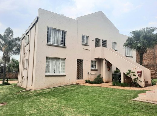 2 Schlafzimmer Etagenwohnung zum Kauf in Garsfontein