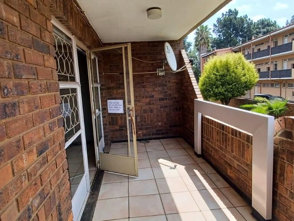 3 Bedroom Flat For Sale in Three Rivers