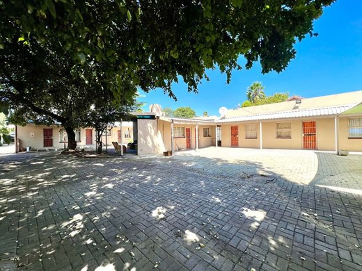 12 Schlafzimmer Haus zum Kauf in Potchefstroom