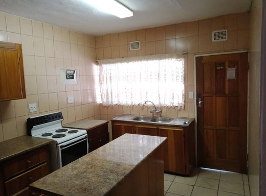 2 Schlafzimmer Wohnung zur Miete in Mokopane Central