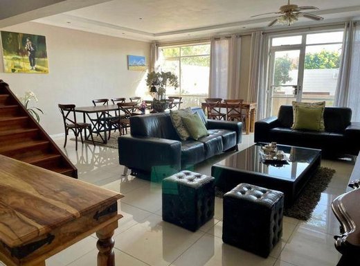 2 Schlafzimmer Wohnung zum Kauf in Port Elizabeth Central