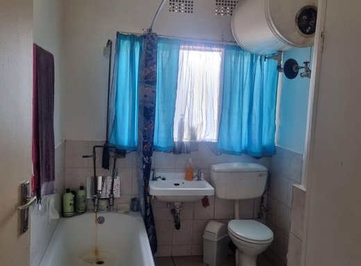 30 Schlafzimmer Wohnung zum Kauf in Vereeniging Central