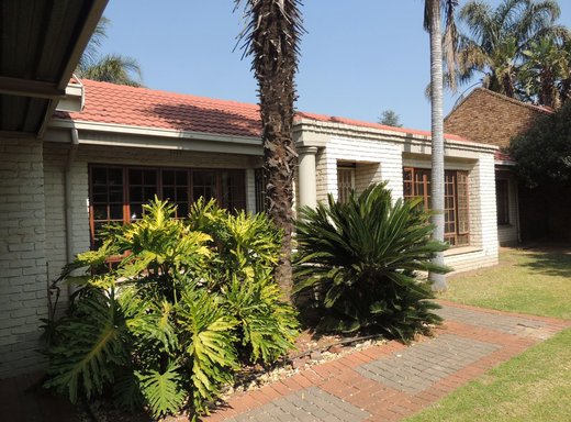 3 Schlafzimmer Haus zum Kauf in Garsfontein