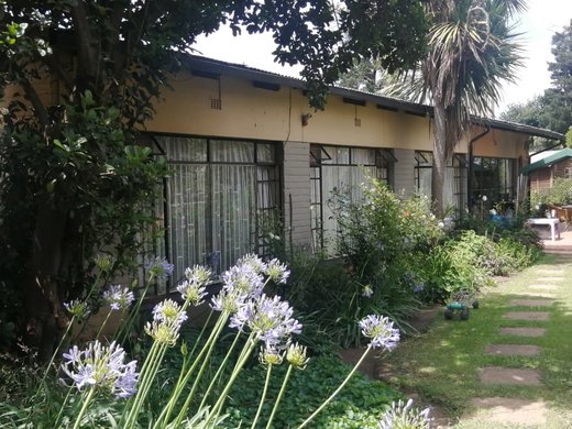 4 Schlafzimmer Farm zum Kauf in Varkfontein AH