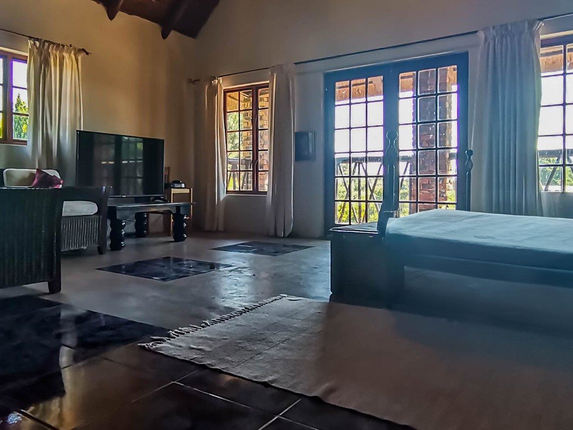 3 Bedroom Farm For Sale in Krugersdorp