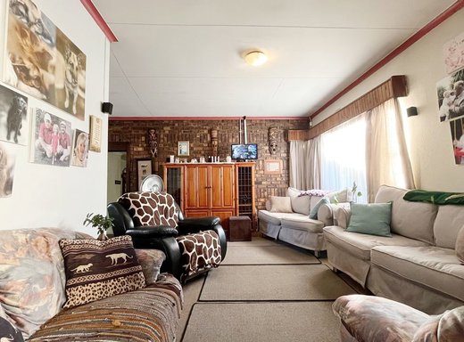 4 Schlafzimmer Haus zum Kauf in Farrarmere