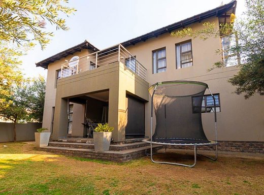 3 Schlafzimmer Duplex zum Kauf in Eye Of Africa Estate