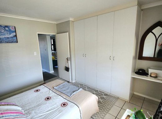 2 Schlafzimmer Wohnung zum Kauf in Burgundy Estate