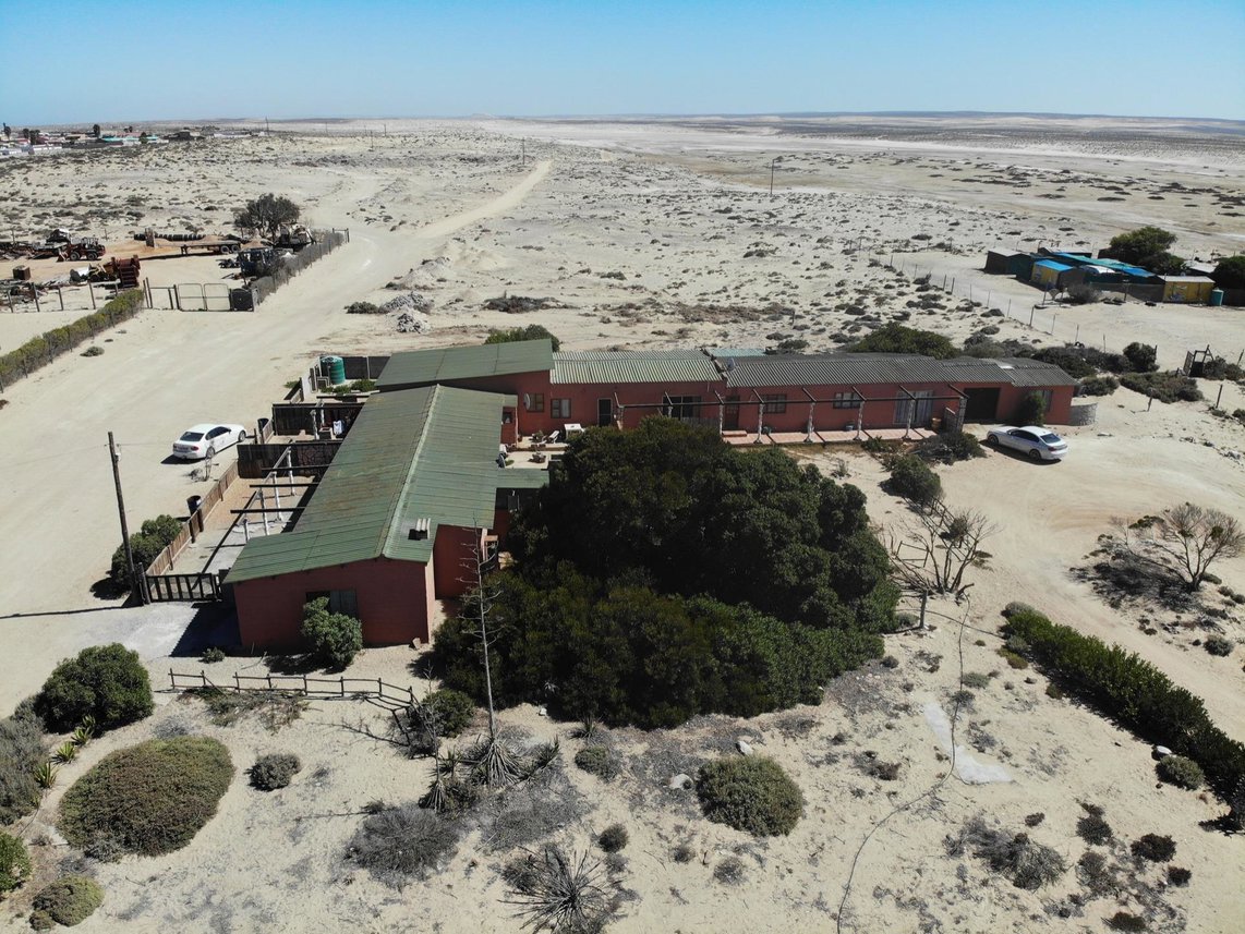 10 Bedroom Flat For Sale in Port Nolloth