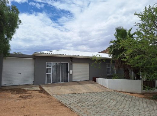 3 Schlafzimmer Haus zum Kauf in Springbok